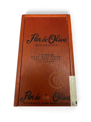 Alternative view of Flor de Oliva Original Churchill