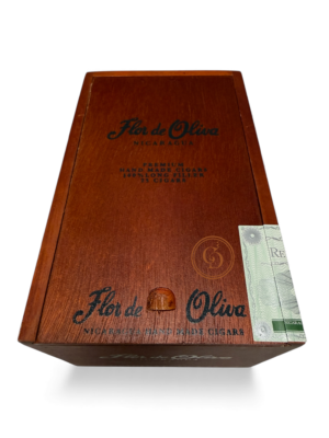 Alternative view of Flor de Oliva Original Torpedo