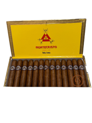 Montecristo Media Corona